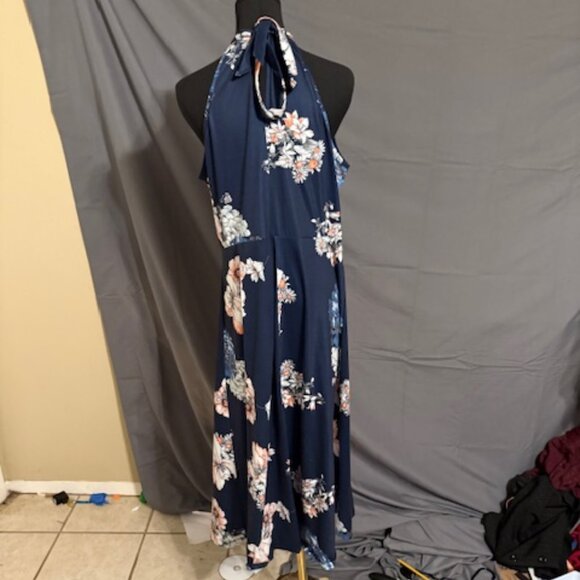 BEAUTIFUL Floral Dress Size XL - Picture 2 of 3